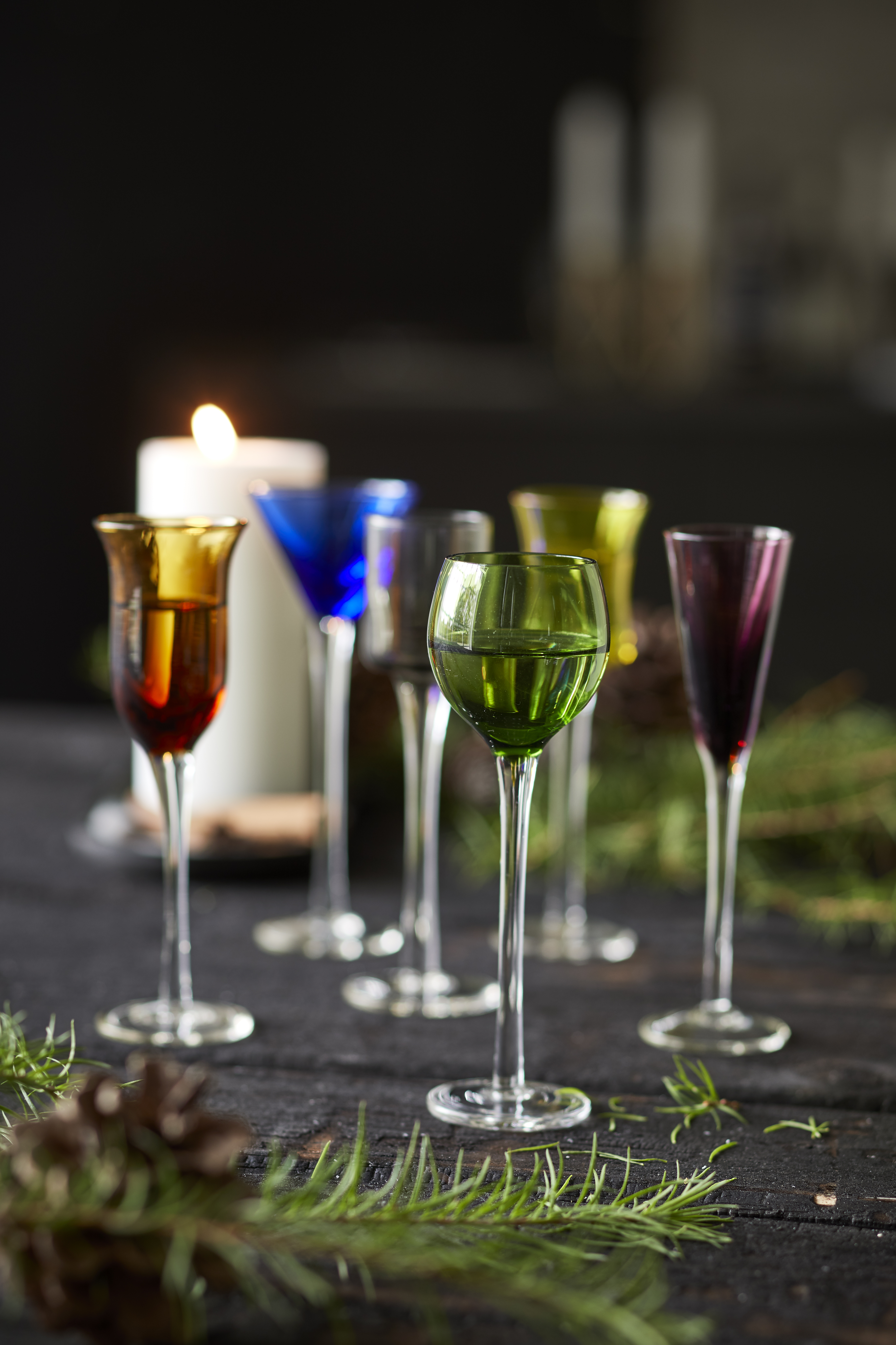 Lyngby Glas Snapseglas på fod 6 stk i assorterede farver og former